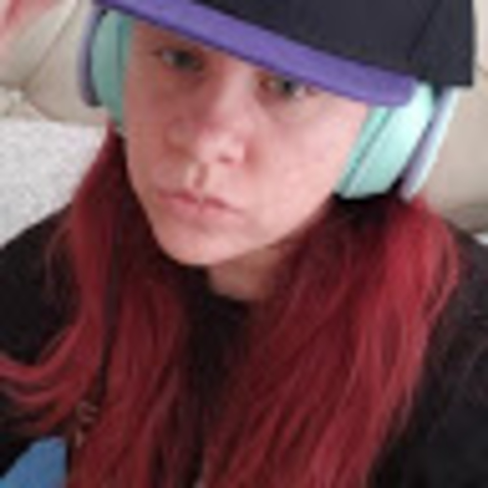 Meet your Posher, Lilith21